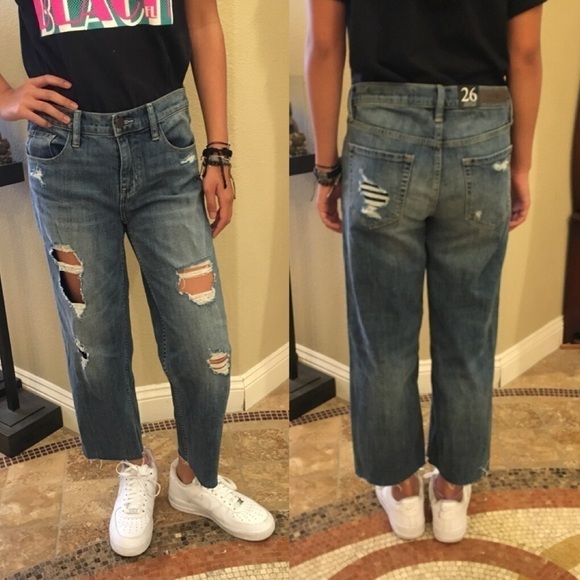 Treasure & Bond Denim - NWT~TREASURE & BOND Women Ripped Mid-Rise Baggy Crop Jeans Size 26